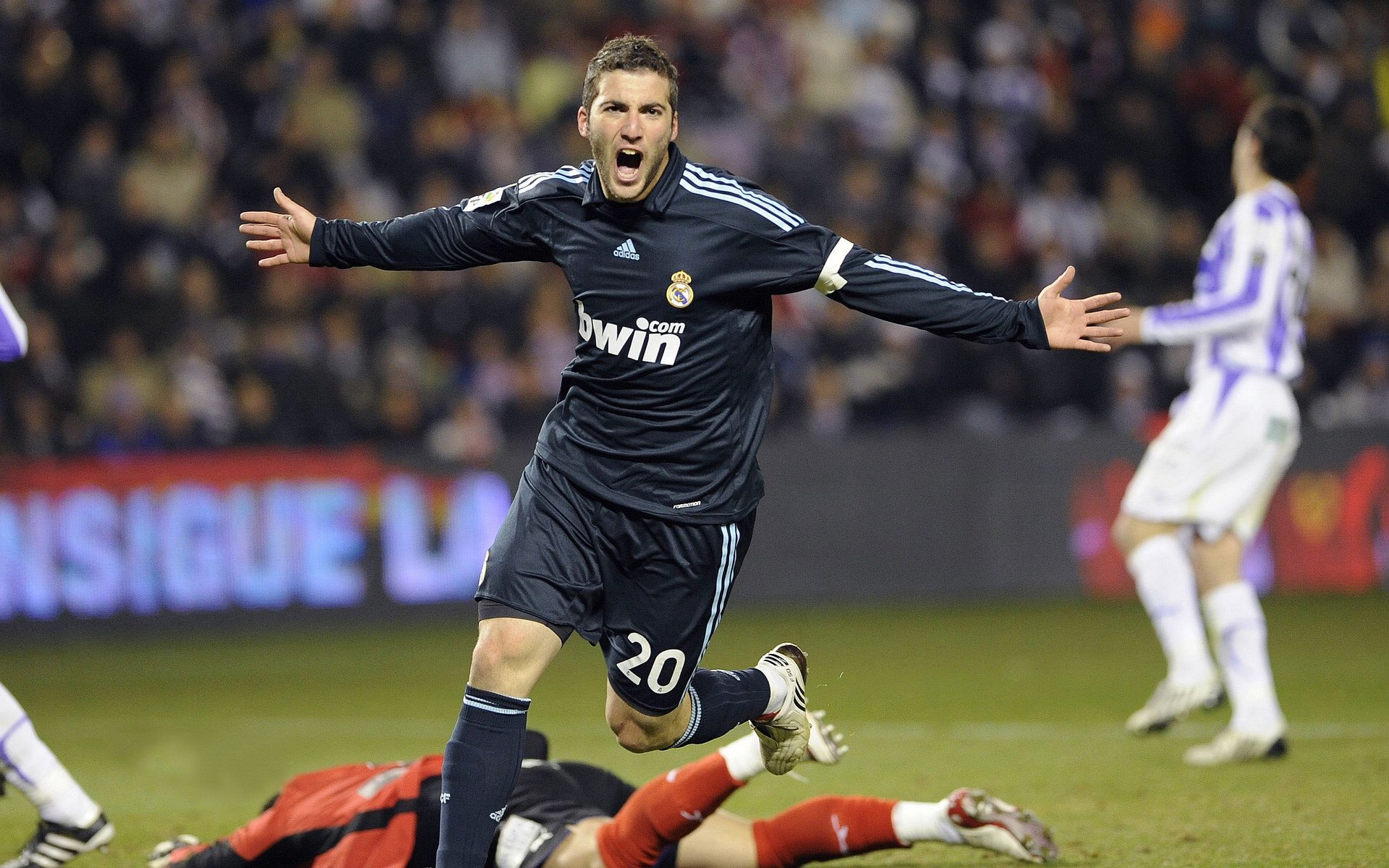 欧冠扑救榜：那不勒斯门神发挥神勇 成队史最佳赛季之一